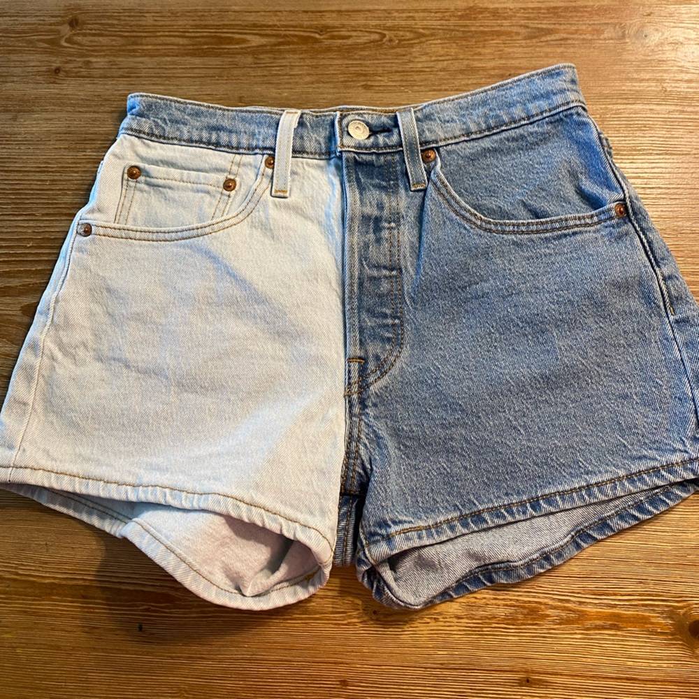 Levi Shorts